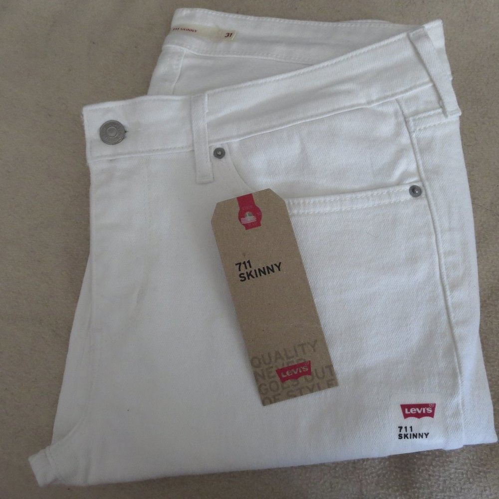 White Levi's 711 skinny jeans size 31 - brand new